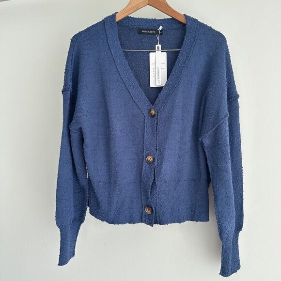 Fuzzy cardigan Sweater button front - Picture 5 of 11